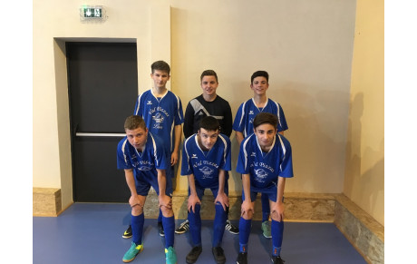 Les U18 cartonnent en futsal